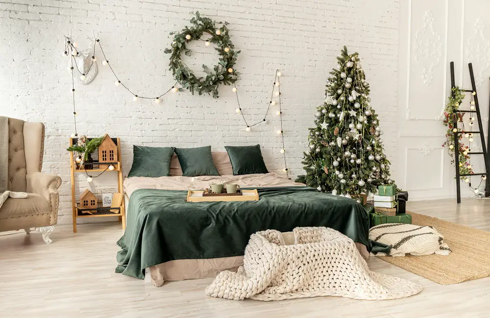 Christmas Bedroom Decoration Ideas