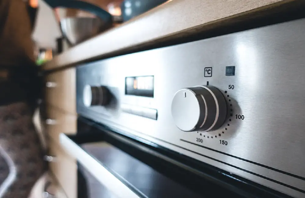 How to Clean an Oven