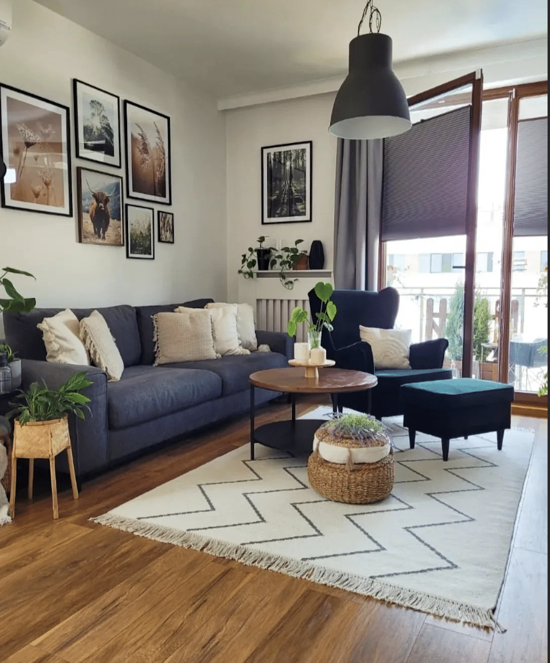 30 Pretty And Lively Living Room Carpet Ideas You Should Try - Drop By ...