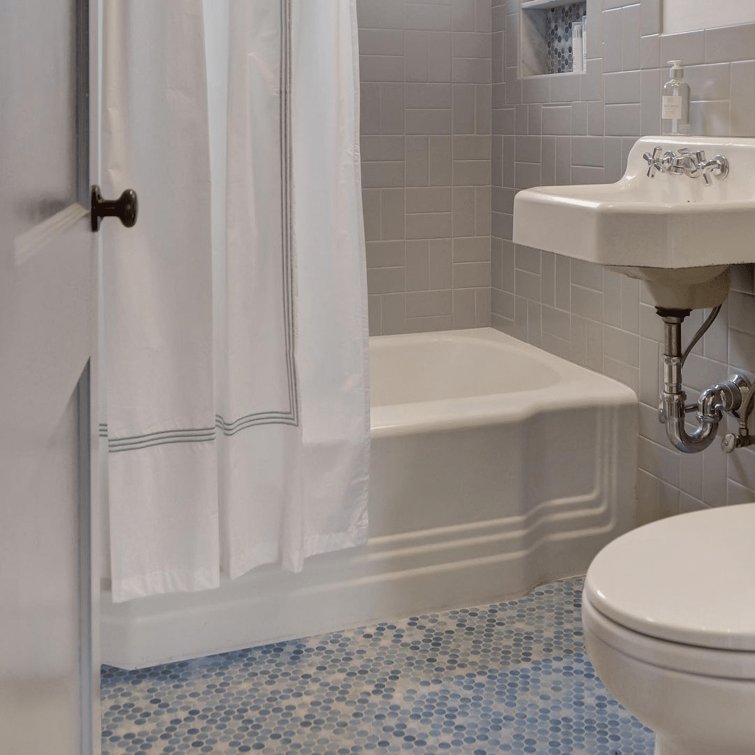 25 Mind Blowing Blue And Grey Bathroom Ideas You Will Love - Drop By My Home