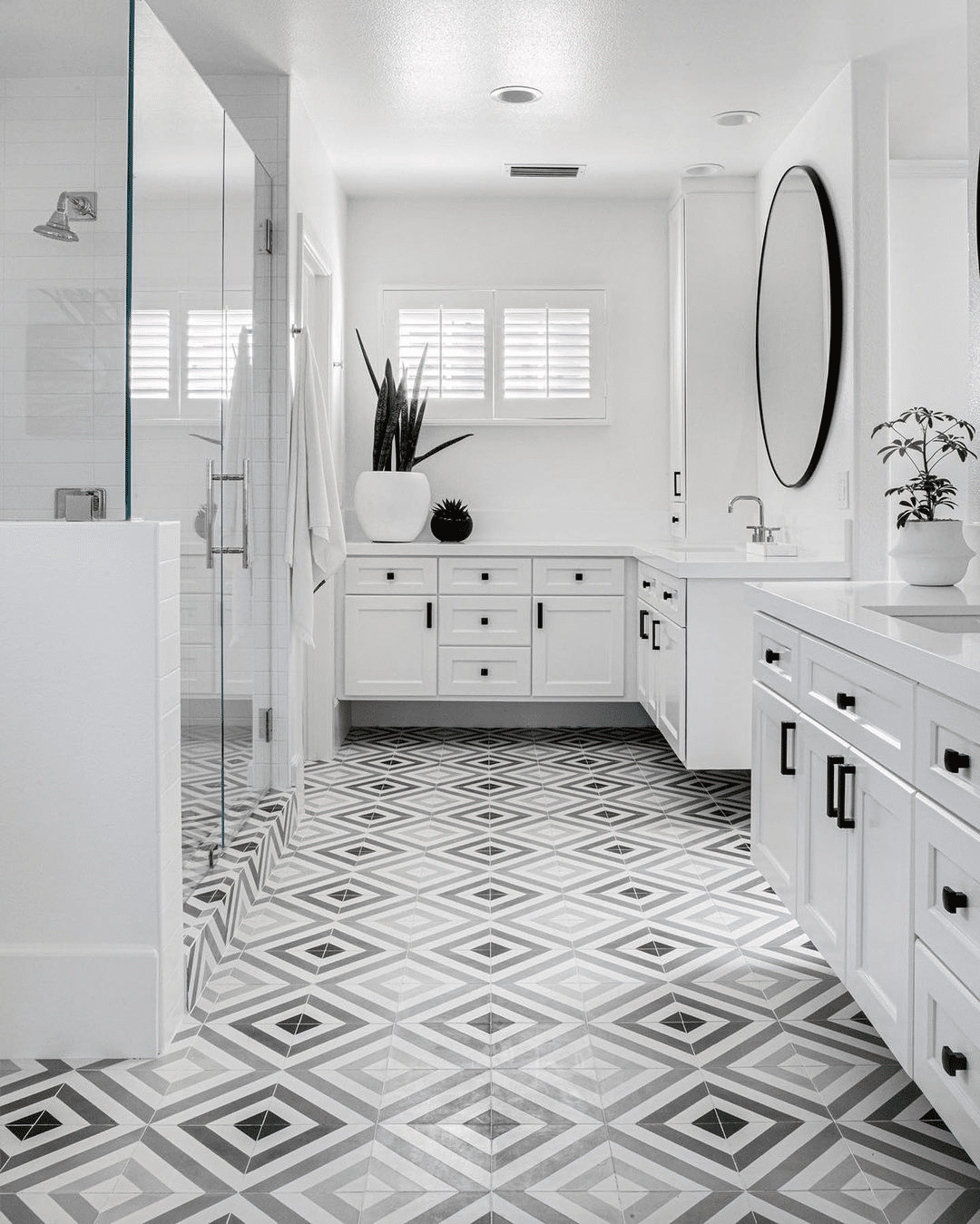 30 Fancy Black And White Tile Bathroom Ideas You Will Love - Drop By My ...