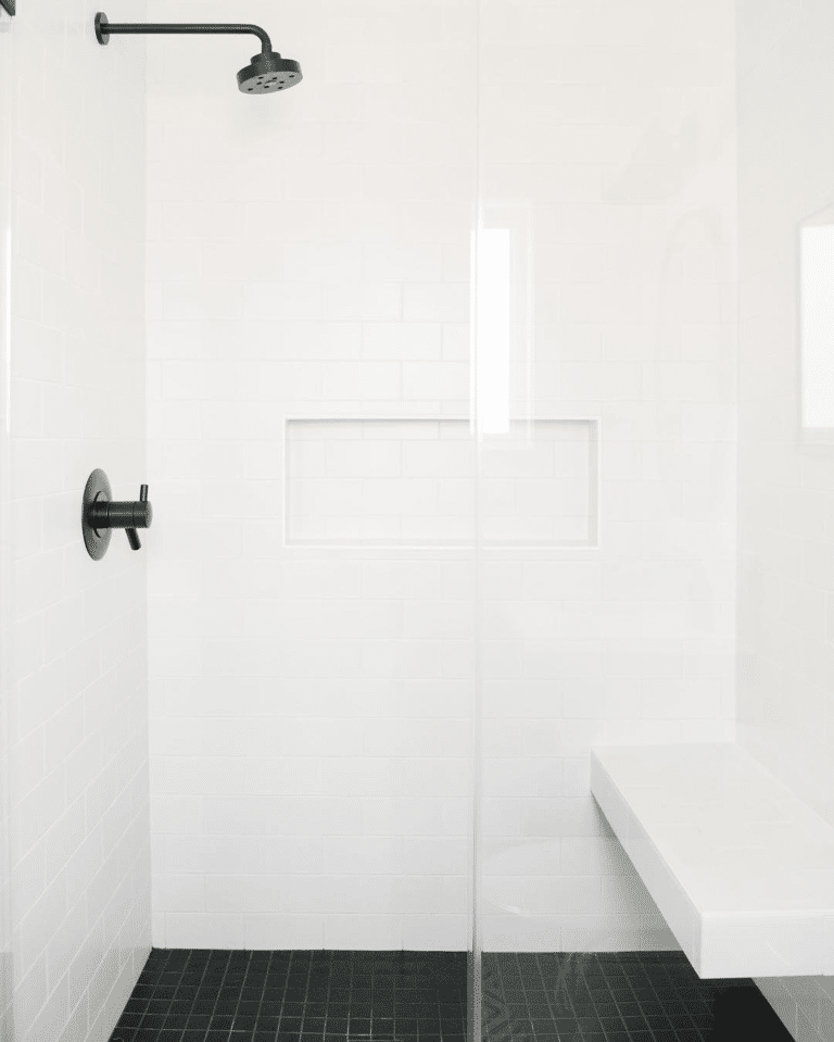 30 Fancy Black And White Tile Bathroom Ideas You Will Love - Drop By My ...